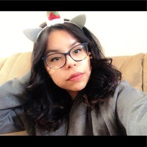 Meet your Posher, Sylvia